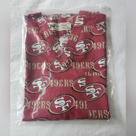 San Francisco 49ers womans scrub top small - Picture 11 of 12